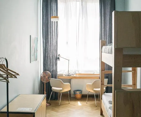 Casabase Hostal Milán