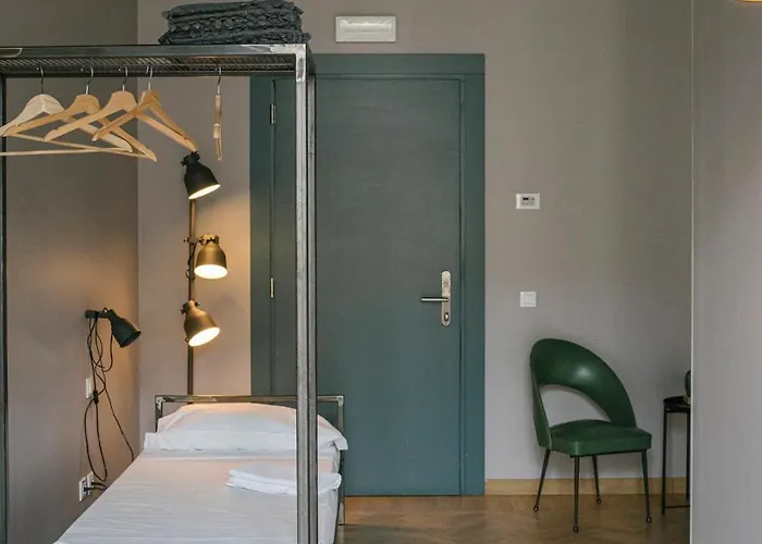 Casabase Hostal Milán